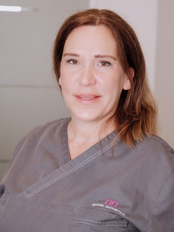 Portrait of Ms Silvi from the prophylaxis team